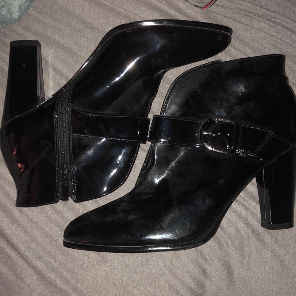 LMPO Women’s shoes